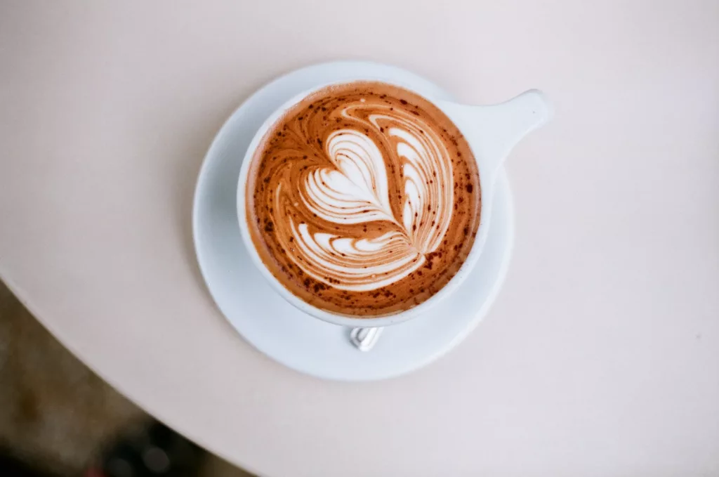 cara membuat foam susu untuk latte art